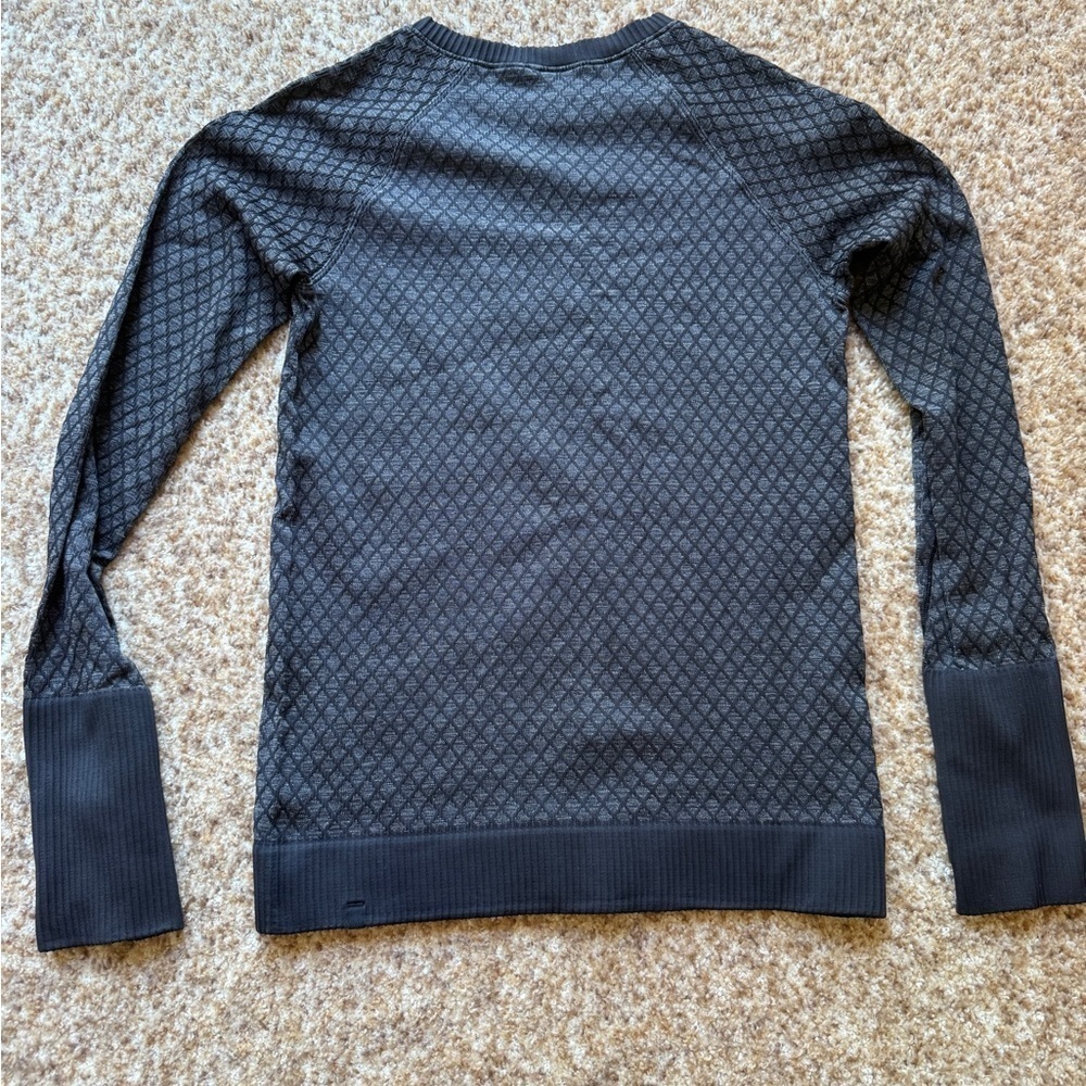 lululemon athletica Black Patterned Long Sleeve Top no size tag, 8? - Picture 3 of 6